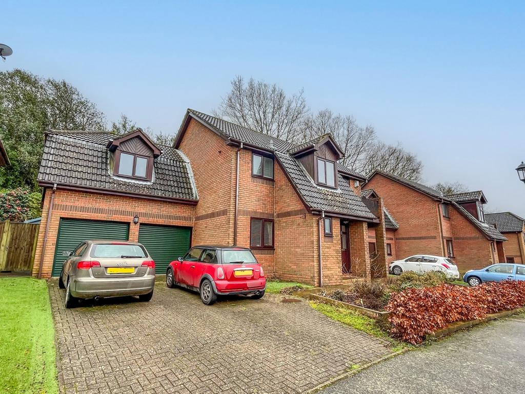 BATTLE, TN33 5 bed detached house for sale £625,000