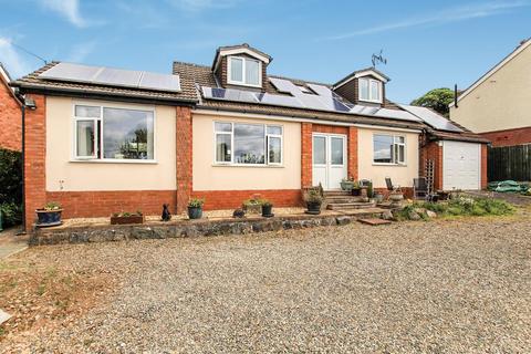 4 bedroom detached bungalow for sale, Briars Walk, Pant