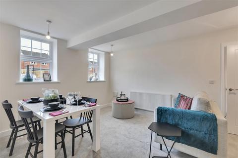 1 bedroom apartment for sale, Holbache Court, Holbache Road