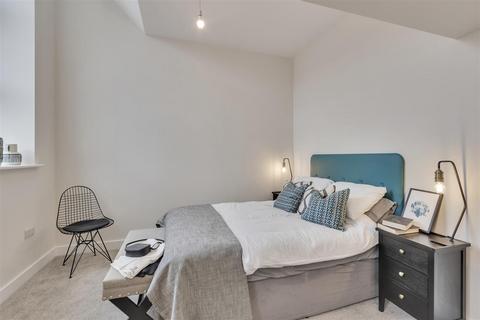 1 bedroom apartment for sale, Holbache Court, Holbache Road