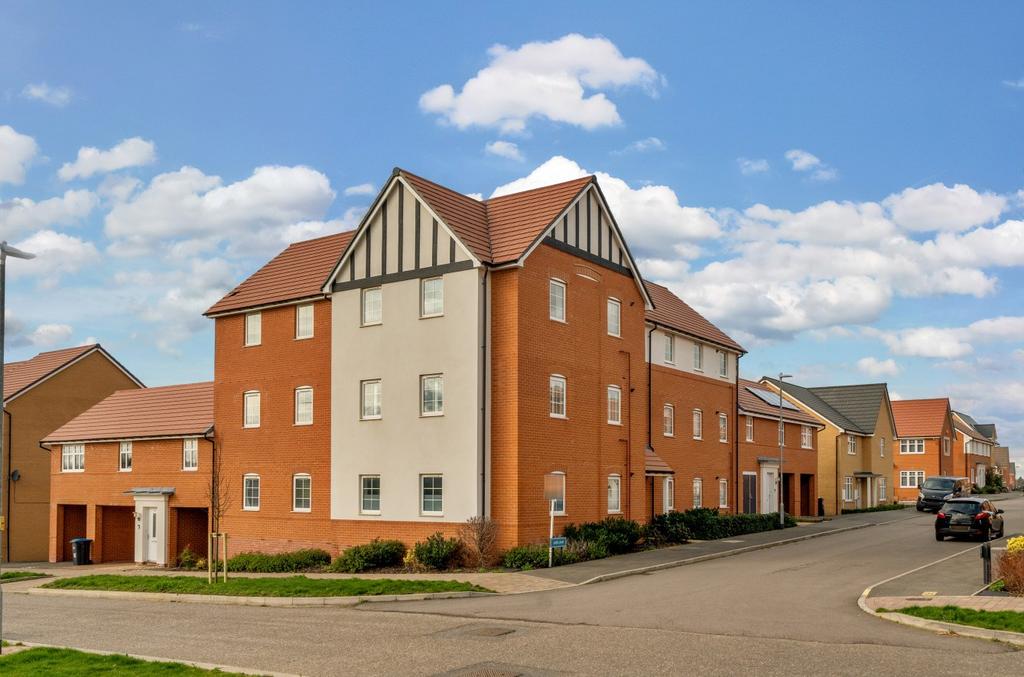 Lark Lane, Harlow, CM17 1 bed flat for sale £115,000