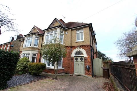 3 bedroom semi-detached house for sale - Oxford Road, Gillingham ME7