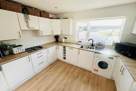 4 bedroom detached house for sale - Kestrel Road, Firdale Park, Northwich