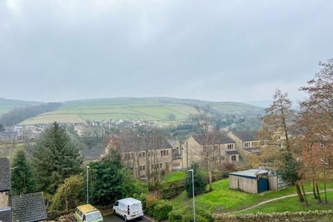 3 bedroom semi-detached house for sale, Broadfield Park, Holmfirth HD9