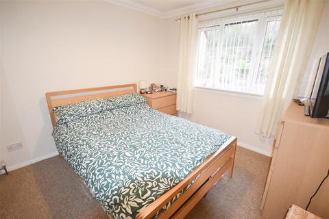 2 bedroom flat for sale - Clydeview Court, Bowling G60