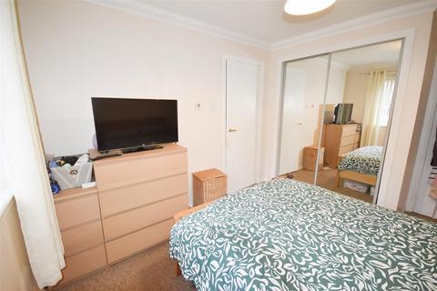 2 bedroom flat for sale, Clydeview Court, Bowling G60