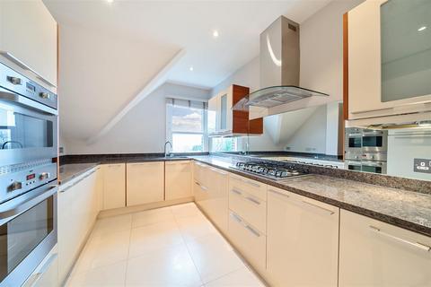 3 bedroom flat for sale, Fitzjohns Avenue, Hampstead, NW3