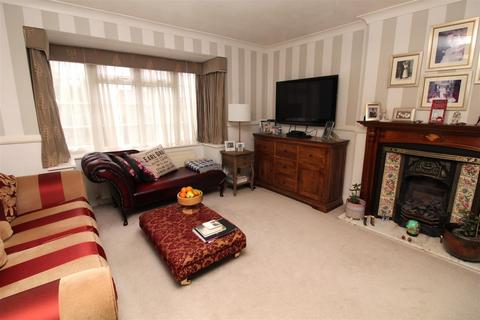 2 bedroom maisonette for sale, Sandringham Road, Potters Bar EN6