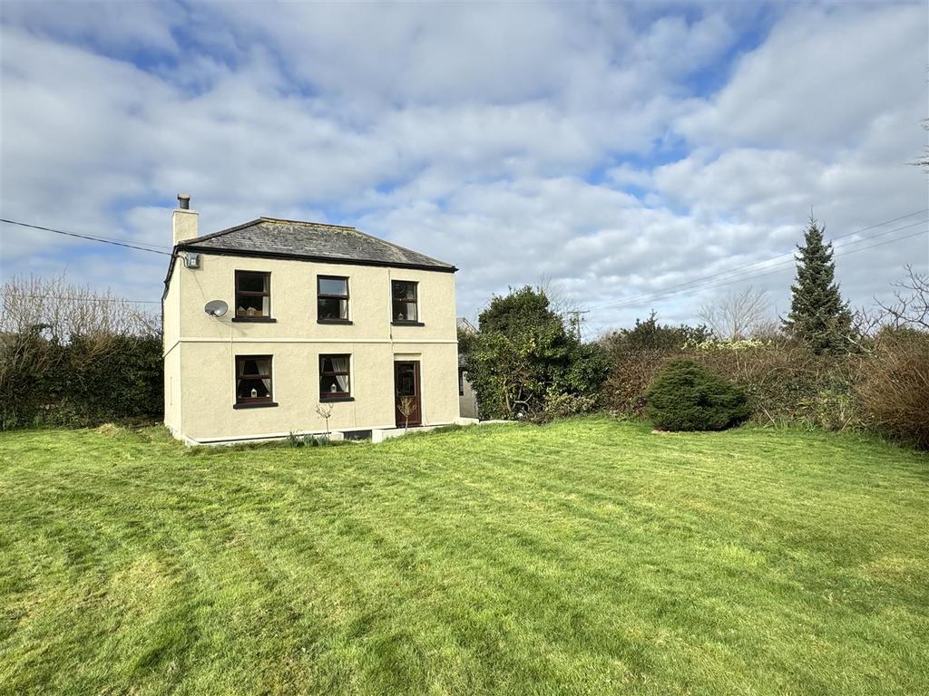 Roche Road, Bugle, St. Austell 3 bed detached house for sale £475,000
