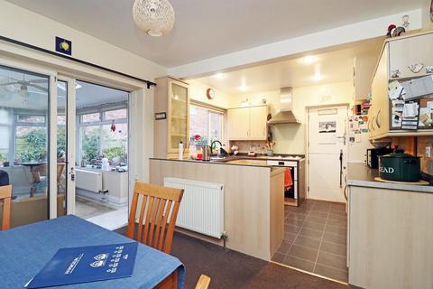 3 bedroom semi-detached house for sale, Wentworth Avenue, Timperley