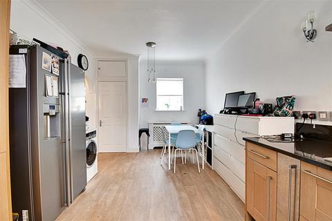 3 bedroom terraced house for sale, Courtyard Mews, Chapmore End SG12