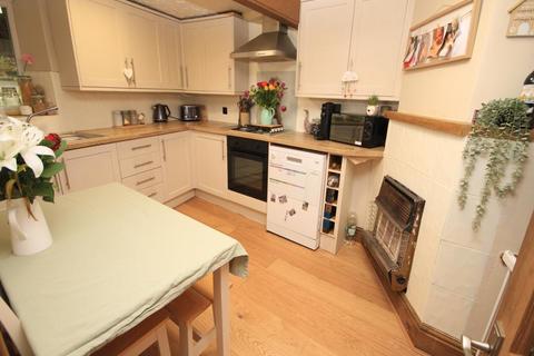 8 Belle Vue, Eccleshill, Bradford, BD2 2DL