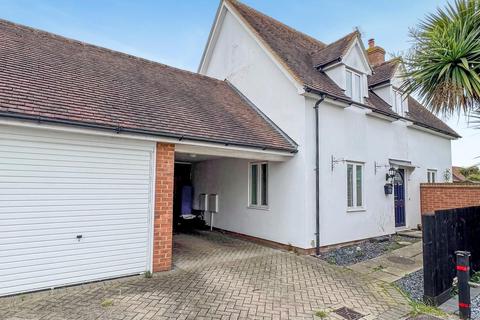 3 bedroom detached house for sale, Gimli Watch, South Woodham Ferrers