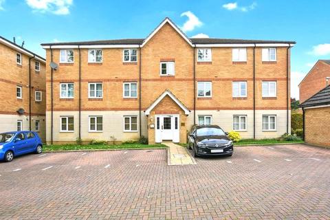 1 bedroom apartment for sale, Queens Court, Bennington Drive,, Borehamwood WD6 4UE