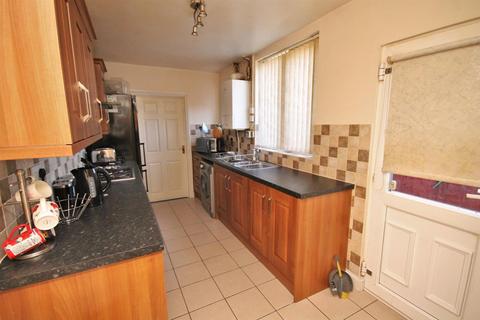 3 bedroom semi-detached house to rent - Arbury Avenue, Coventry