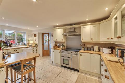 4 bedroom detached house for sale, Pulley Lane, Bayston Hill, Shrewsbury