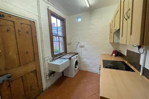 113 Howard Road, Leicester, LE2 1XP