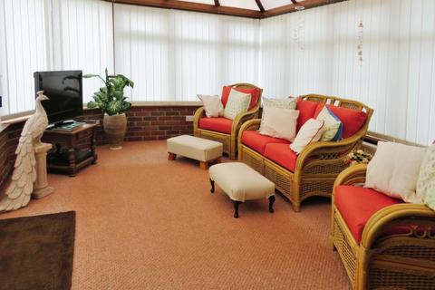 3 bedroom detached bungalow for sale, Gordon Fuller Close, Thetford IP26