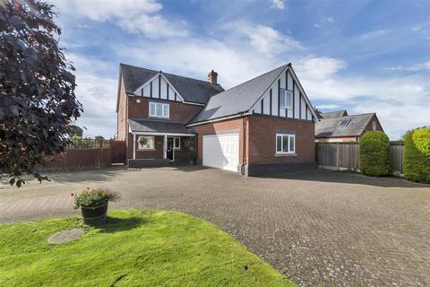 5 bedroom detached house for sale, Horsebridge Road, Minsterley, Shrewsbury