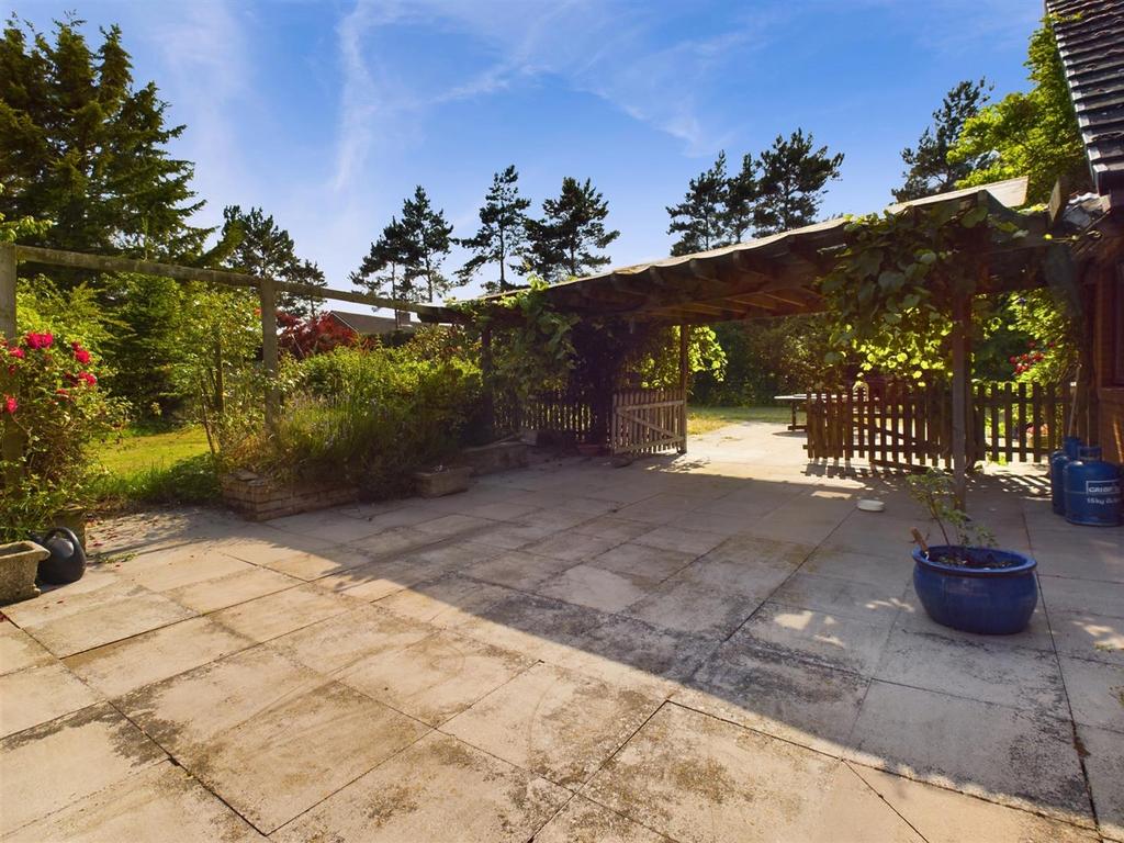 CAM01555 G0-PR0040-STILL021.jpg