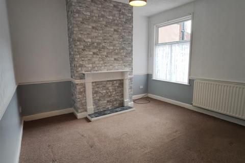 3 bedroom terraced house to rent - Timbrell Avenue, Crewe