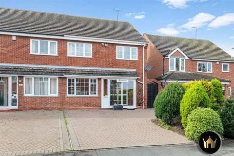 3 bedroom semi-detached house for sale - New Road, Studley