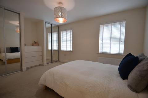 3 bedroom semi-detached house for sale - Mersey Road, Biggleswade