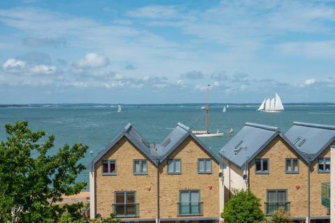 4 bedroom semi-detached house for sale, Cowes, Isle of Wight
