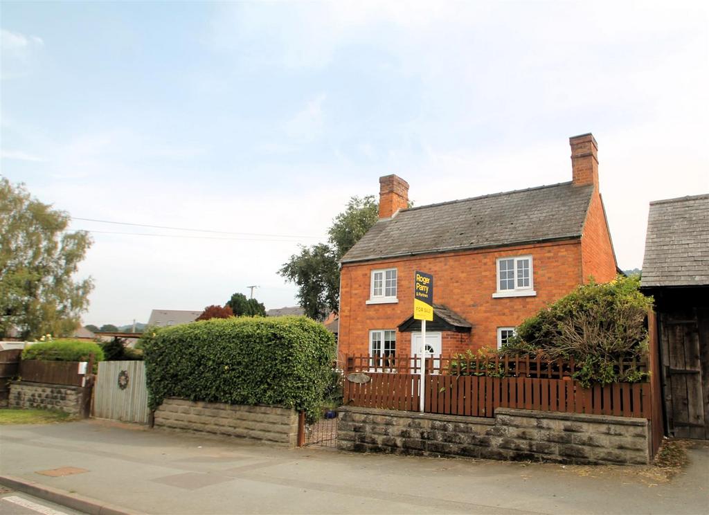 Ty Coch, Buttington 4 bed detached house for sale £325,000