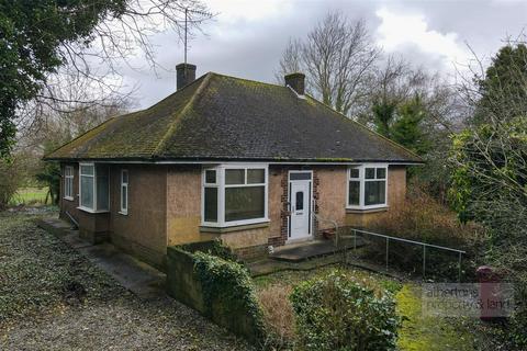 2 bedroom detached bungalow for sale - Longsight Road, Clayton Le Dale, Ribble Valley