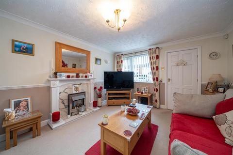 38 Botley Road, Hemel Hempstead, HP2 7JL