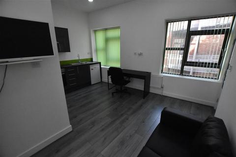 Studio to rent, Phoenix Yard, Upper Brown Street, Leicester, LE1