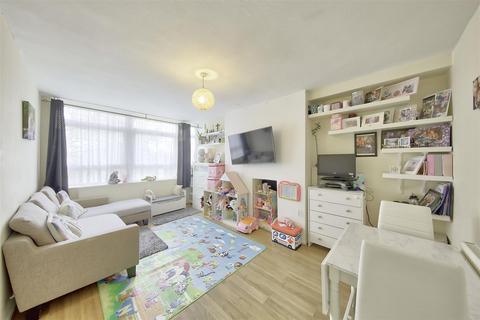 1 bedroom apartment for sale, Crownstone Road, Brixton SW2