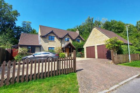 4 bedroom detached house for sale, Durley Park, Neston,