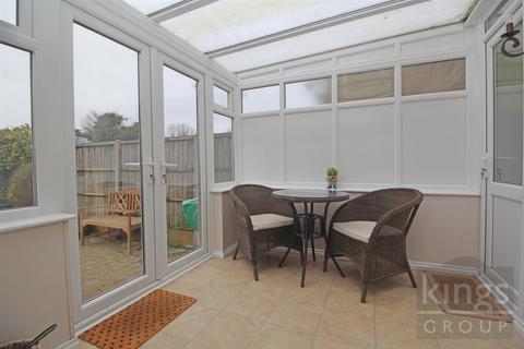 42 Hillside Crescent, Cheshunt, Waltham Cross, EN8 8PW