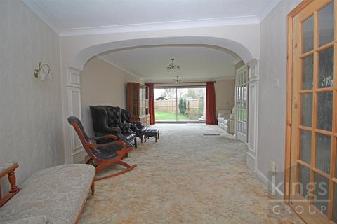 3 bedroom end of terrace house for sale, Clyfton Close, Broxbourne