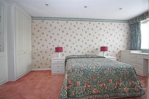 108 Clyfton Close, Broxbourne, EN10 6NY