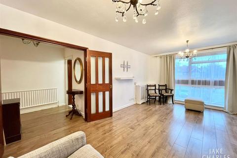 1 bedroom apartment for sale, High Road, Whetstone, London N20