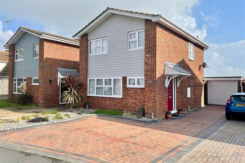 86 Dunkirk Road, Burnham-on-crouch, CM0 8LG