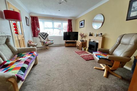86 Dunkirk Road, Burnham-on-crouch, CM0 8LG