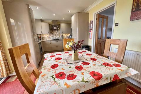 86 Dunkirk Road, Burnham-on-crouch, CM0 8LG