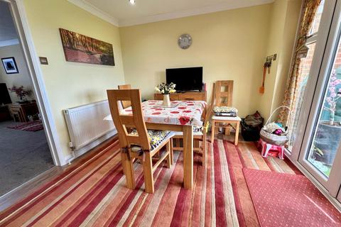 86 Dunkirk Road, Burnham-on-crouch, CM0 8LG