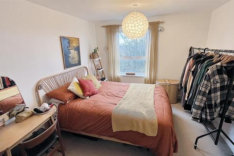 1 bedroom flat for sale, Wake Green Park, Birmingham B13