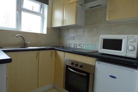 Studio to rent, Thorpe Street, Leicester LE3