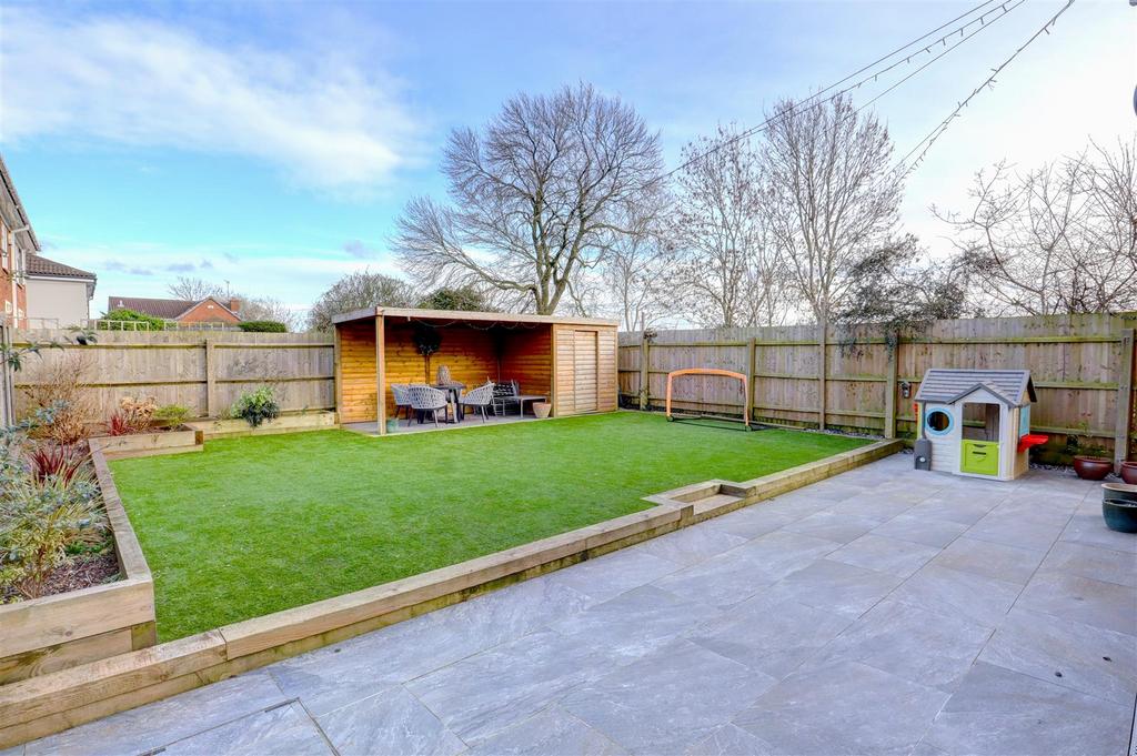 Holsworthy Close, Horestone Grange, Nuneaton 3 bed detached house for