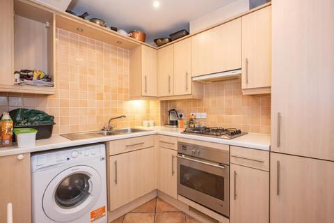 1 bedroom apartment for sale, Church Street, Walton-on-Thames, KT12