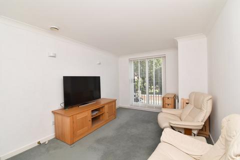 1 bedroom apartment for sale, Church Street, Walton-on-Thames, KT12