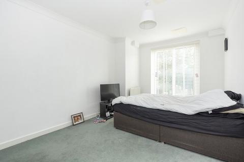 1 bedroom apartment for sale, Church Street, Walton-on-Thames, KT12