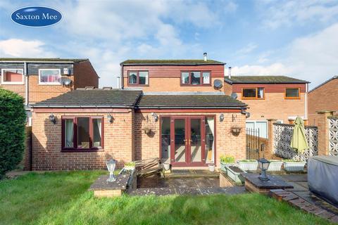 3 bedroom detached house for sale, Willow Crescent, Chapeltown, Sheffield