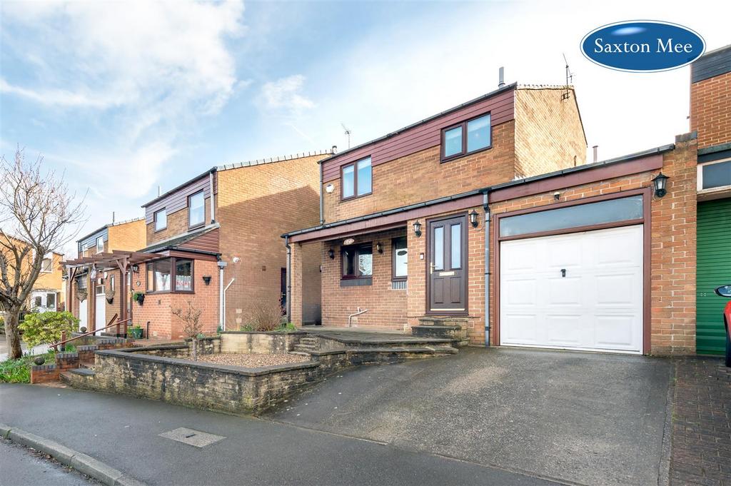Willow Crescent, Chapeltown, Sheffield 3 bed detached house for sale